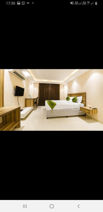 Aval International Otel Gurgaon Dış mekan fotoğraf