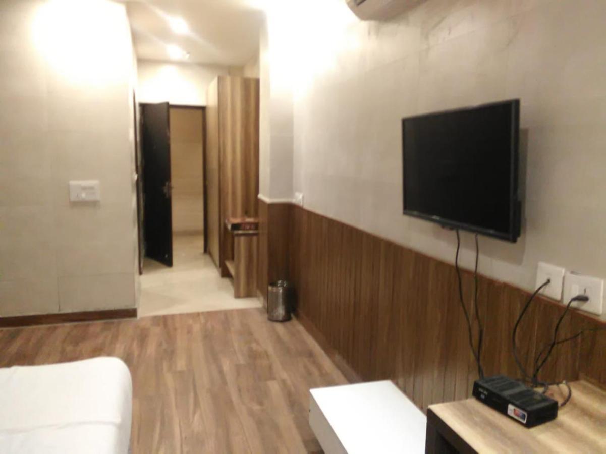 Aval International Otel Gurgaon Dış mekan fotoğraf